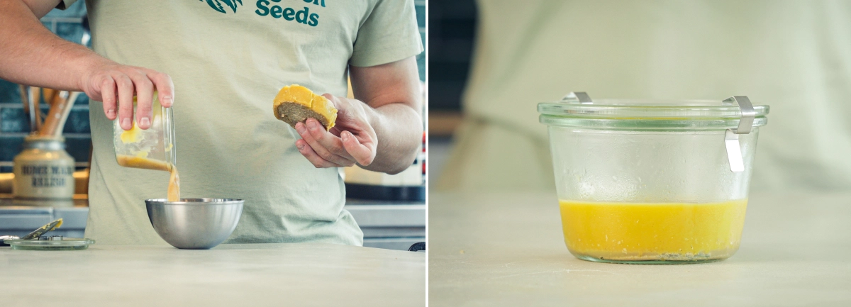 Cezení cannabutter a chlazení hotového másla Cezení cannabutter do čisté mísy a přelití přepuštěného másla do nádoby k chlazení po odstranění rostlinného materiálu