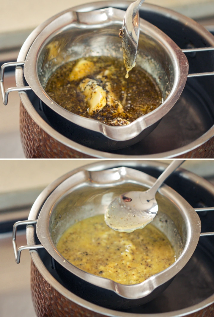 Jemné vaření cannabutter ve vodní lázni Směs cannabutter jemně probublávající ve vodní lázni, zatímco lžíce míchá infuzované máslo, aby se udrželo rovnoměrné teplo a zabránilo přehřátí